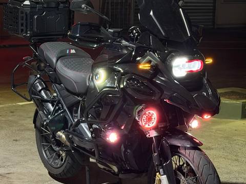 BMW GS 1250 Adventure esclusive triple black